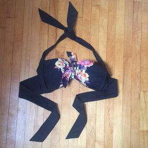 EUC Vintage-Inspired Halter Bikini Top